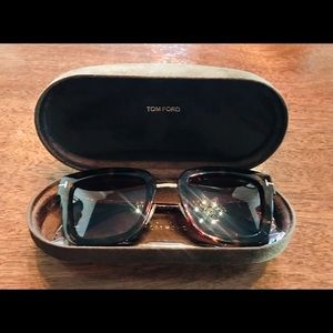 Tom Ford Lara-02 Tortoise Shell Sunglasses New in Box